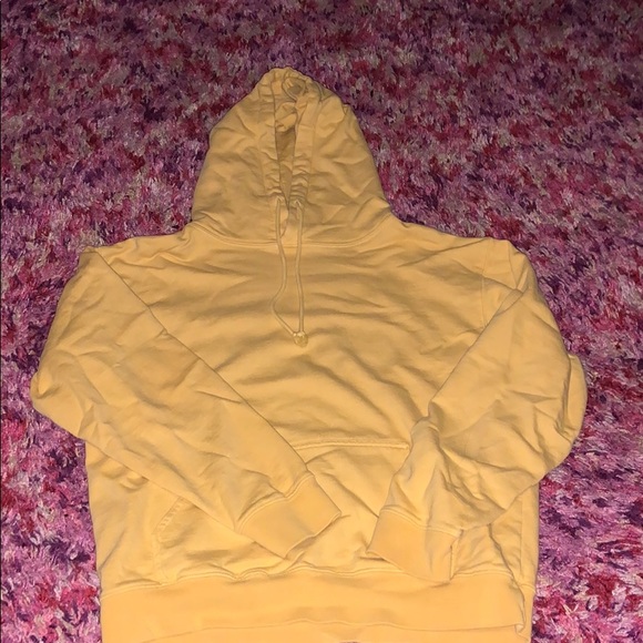 Brandy Melville Sweaters - Brandy Melville sweatshirt